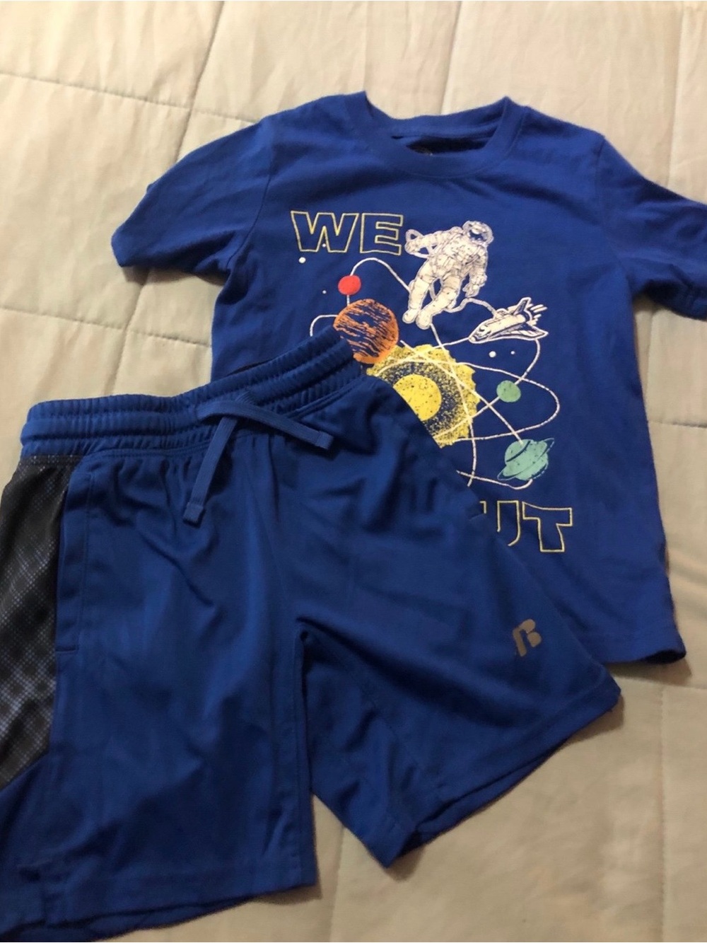 Boys space shorts outfit size 4/5